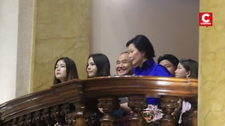 Kyara y Kaori Villanella llegan al Congreso para acompañar a Keiko Fujimori en su juramentación