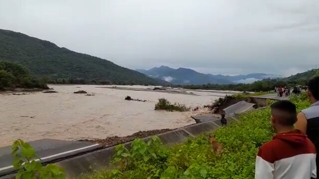 Lluvias en Piura: Salitral alcanzó el nivel rojo tras fuertes precipitaciones