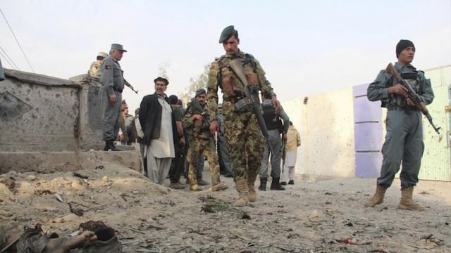 13 personas murieron en atentado con bomba en Afganistán
