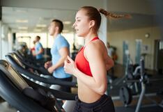 ¿Sirve correr en cinta si te preparas para una maratón?