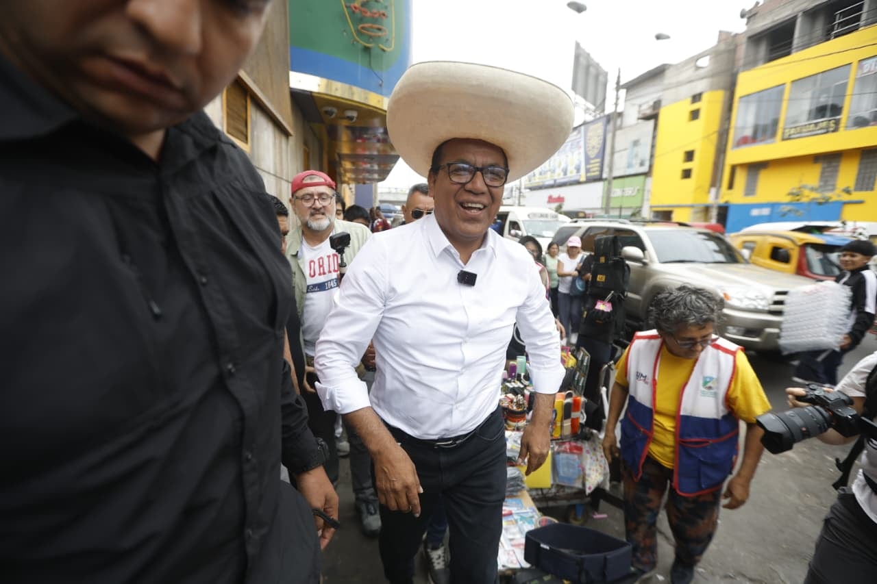 El candidato de Juntos por el Perú señaló que la etapa de actas observadas definirá la legitimidad del proceso y estimó que las dudas se resolverán en breve.