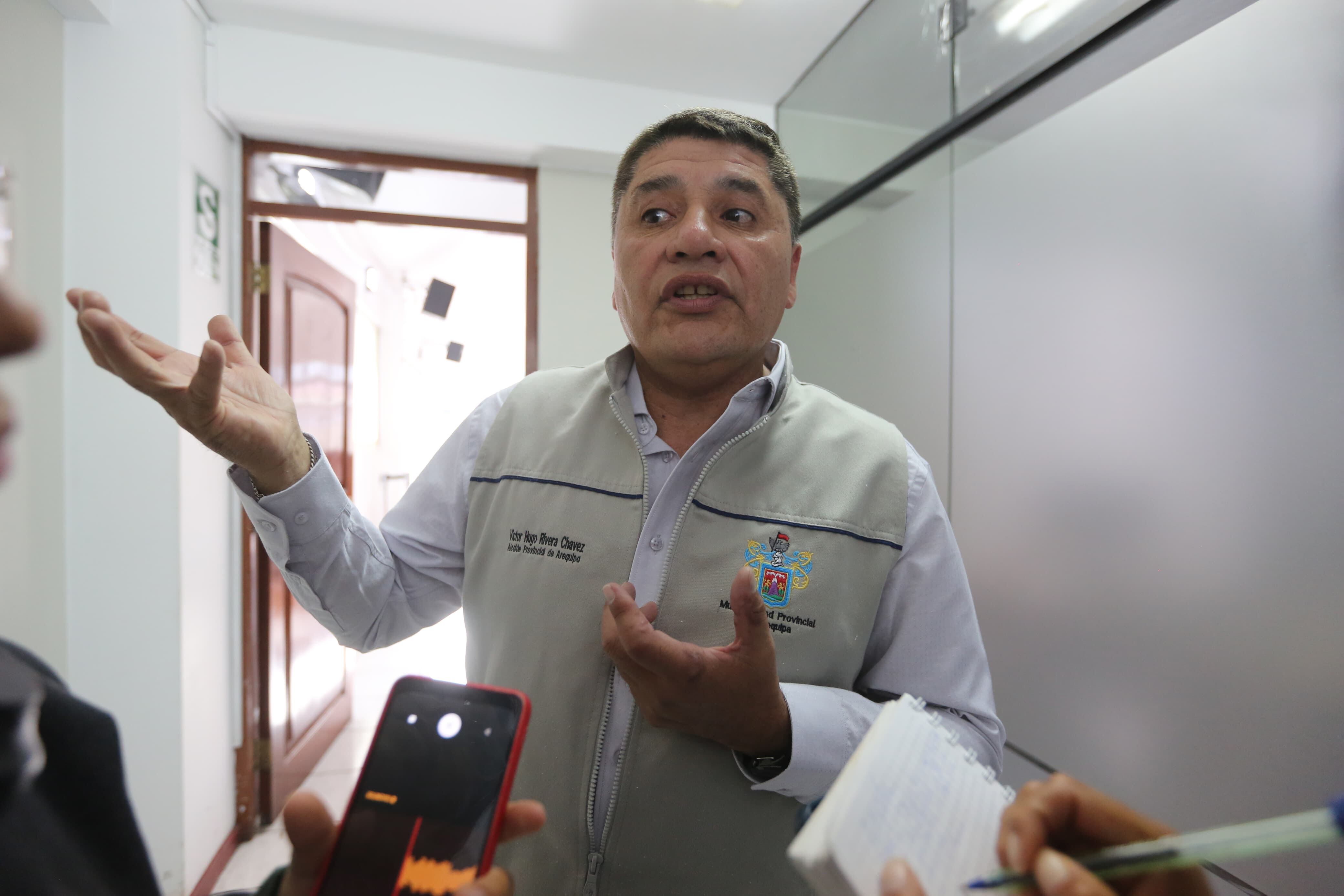 Alcalde provincial de Arequipa, Víctor Hugo Rivera, se reunió con burgoamestres distritales. (Foto: GEC)