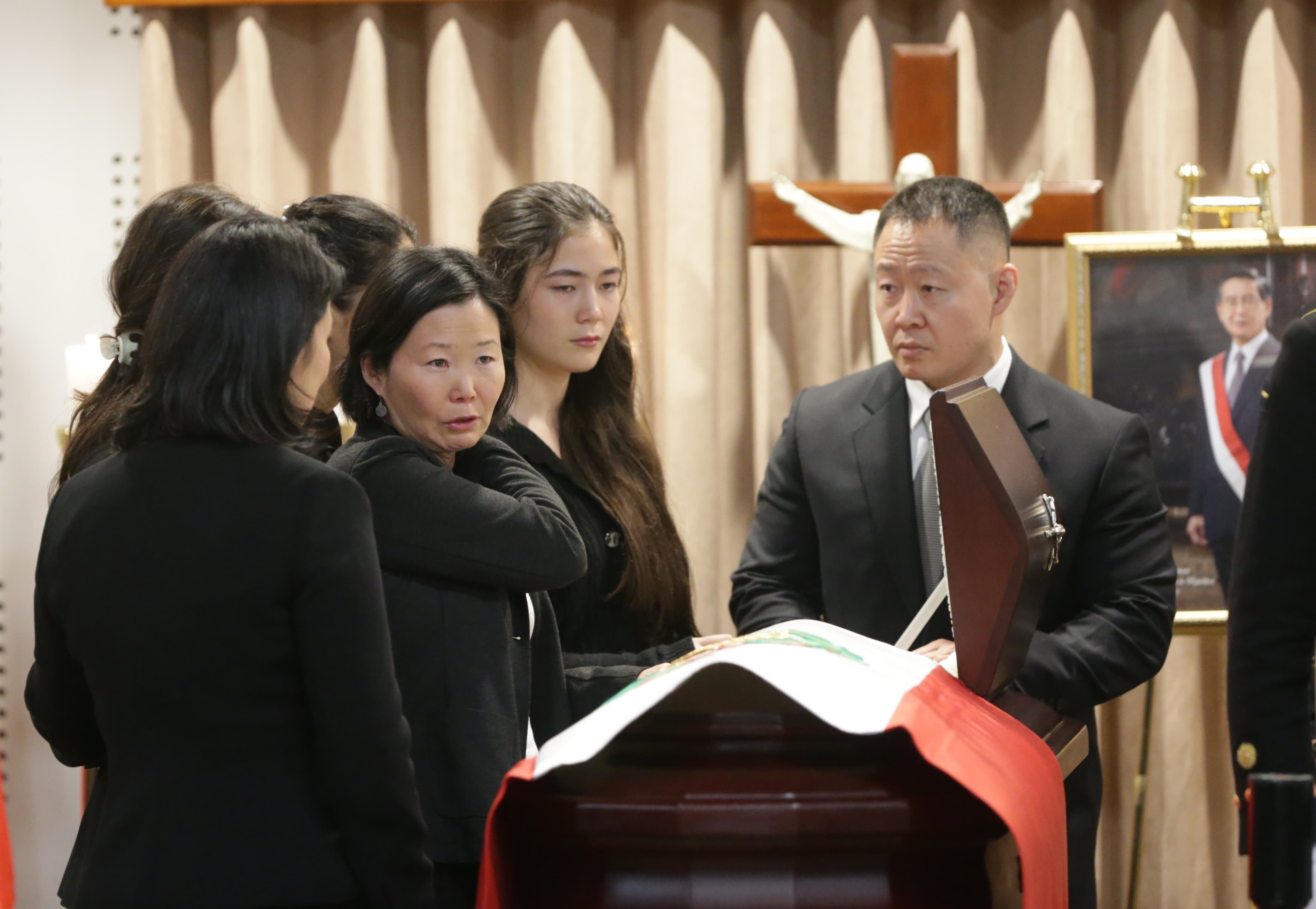 Sachi Fujimori acudió al velorio de su padre, el expresidente Alberto Fujimori. (Fotos: César Bueno @photo.gec)