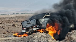 Tacna: Contrabandistas queman camioneta de la Aduana durante operativo
