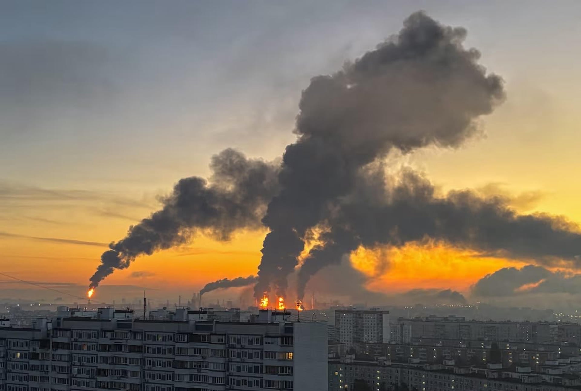 Ataque de Ucrania con drones contra una refinería en Moscú. (EFE/Cuenta oficial en X del ministro de exteriores de Ucrania, Andrii Sybiha).