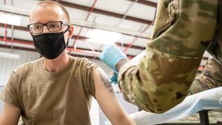 Congreso de Estados Unidos deja de lado la vacunación obligatoria contra el covid-19 para militares