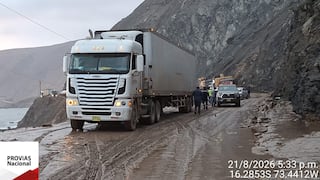 Arequipa: Se restablece el tránsito en la Panamericana Sur tras bloqueo por huaicos (VIDEO)