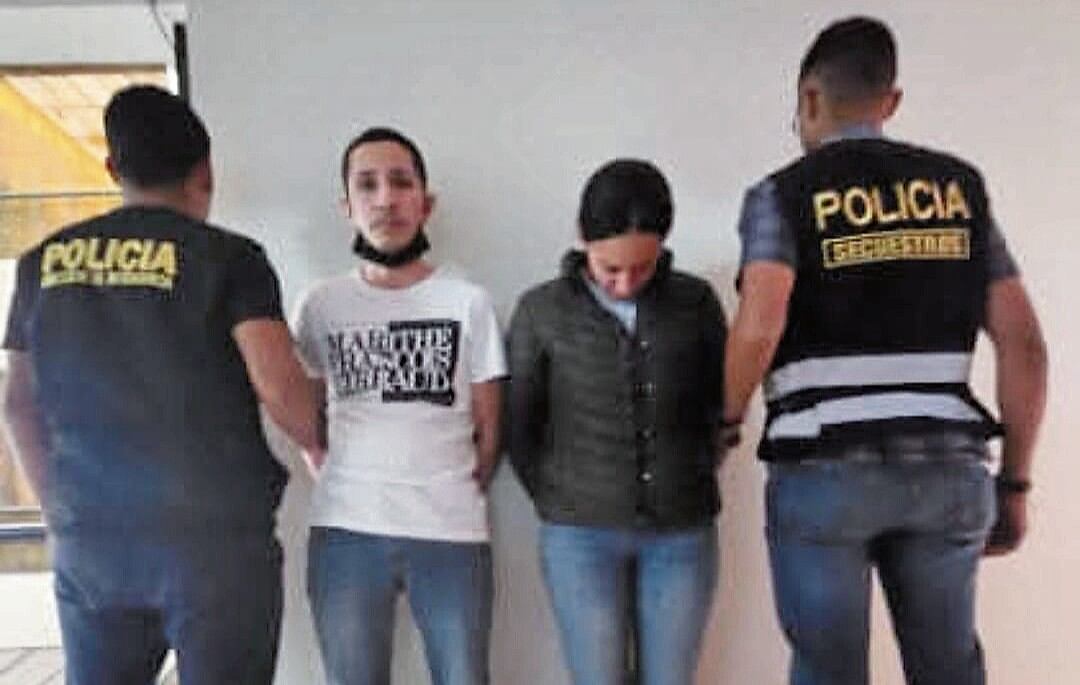Ambos sentenciados deben ser buscados para cumplir su condena, tras ser hallados culpables del delito de extorsión en Arequipa. Foto: PNP.