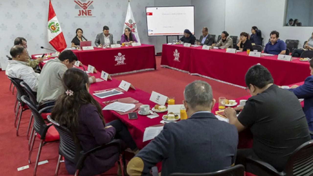 El acuerdo busca garantizar campañas basadas en el respeto, la transparencia, la igualdad y el debate de propuestas.