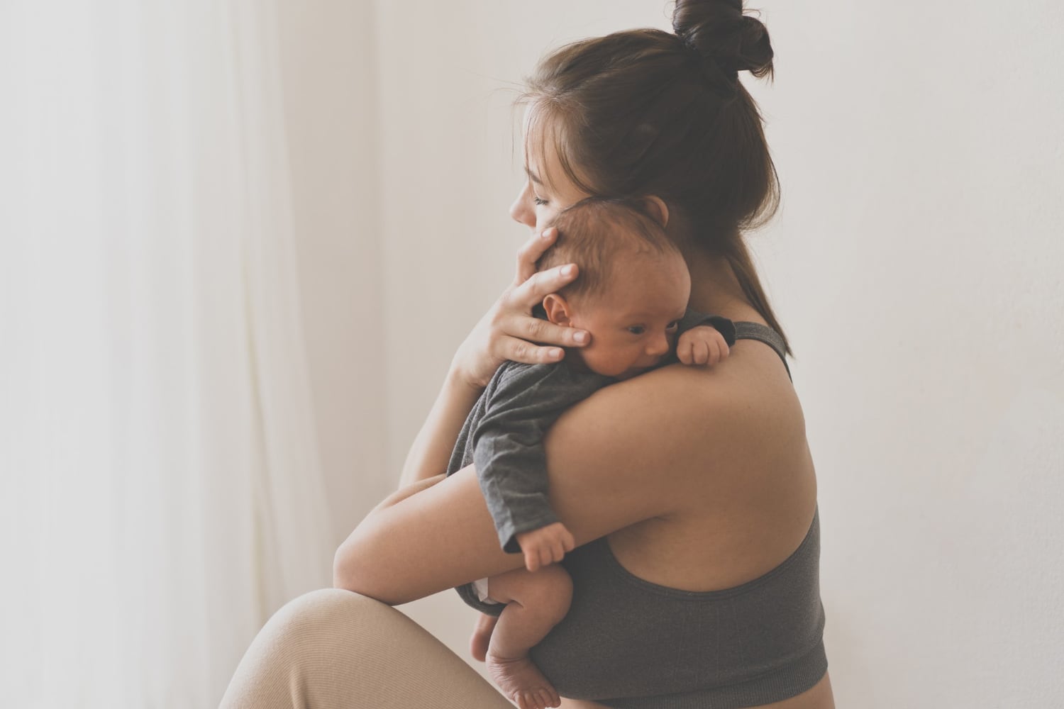 Especialistas explican que la maternidad implica una profunda transformación biológica y emocional. El concepto de matrescencia busca visibilizar este proceso y generar mayor comprensión sobre el bienestar materno.