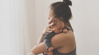 ¿Qué es la matrescencia? La transformación emocional y física que vive una madre