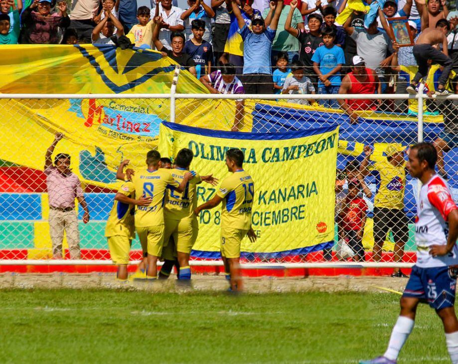 Patido de ida jugado en el estadio de Bernal por los 16avos. de la etapa Nacional.