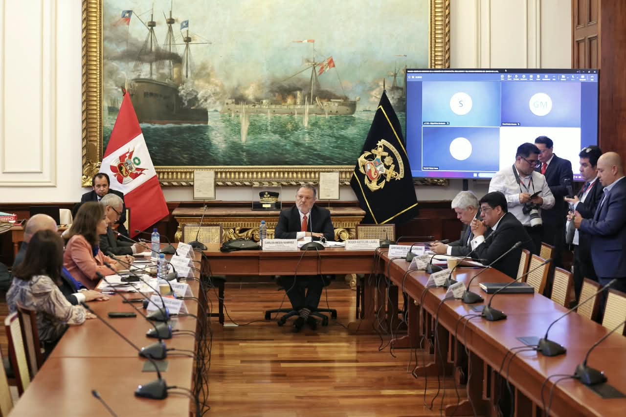 Senado suspende nuevamente debate de facultades legislativas debido a ausencia de cuatro bancadas