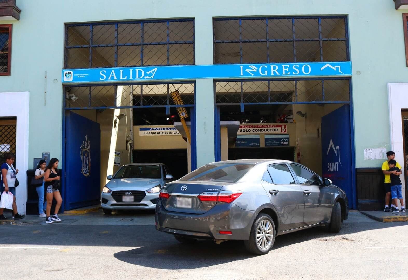 El Servicio de Administración de Inmuebles Municipales de Trujillo (SAIMT) informó que beneficio será para todas las mujeres que conduzcan un vehículo (moto, bicicleta o auto).