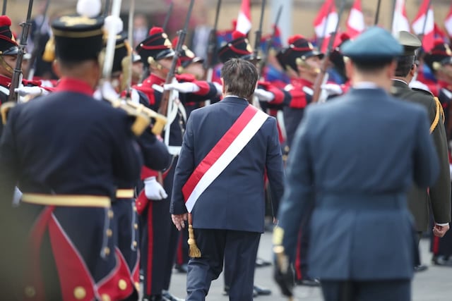 José María Balcázar salió de Palacio de Gobierno rumbo a la Catedral de Lima para participar en la misa y tedeum por Fiestas Patrias.