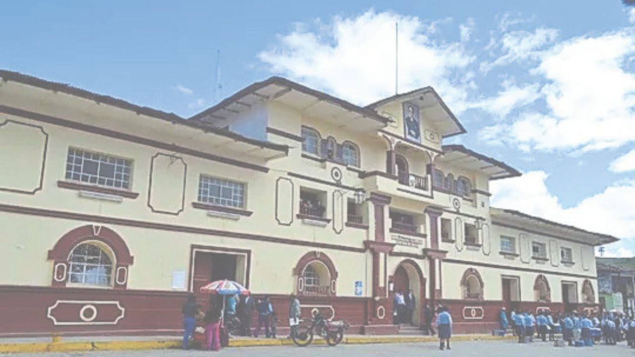 Contraloría detectó que cuatro exservidores dejaron prescribir procesos administrativos seguidos a 10 colaboradores de la municipalidad provincial.