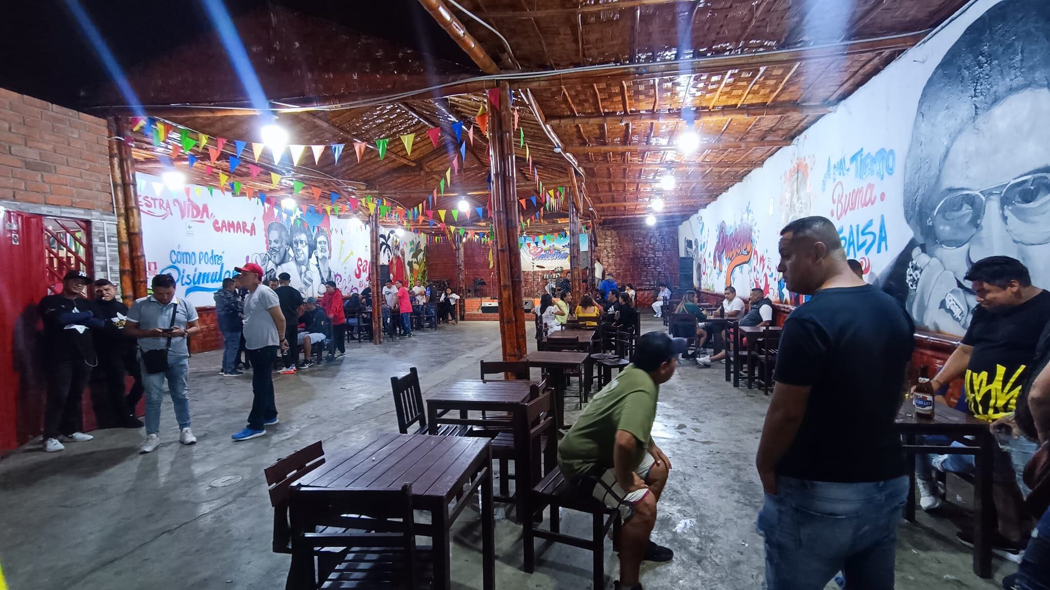 La mayoría tenían quejas de los vecinos por el alto volumen; además, no contaban con licencia de funcionamiento y autorización para eventos públicos no deportivos.