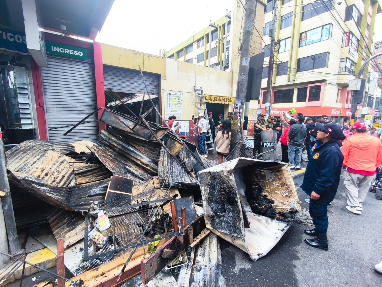 Comerciantes piden a las autoridades agilicen la investigación. (Foto: Difusión)