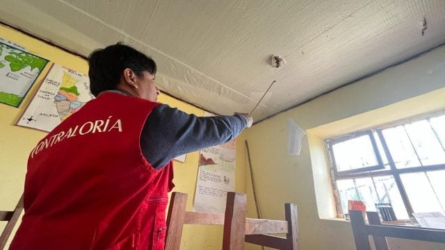 El gerente regional de Control de La Libertad, Eduardo Alvarado, advirtió que muchas instituciones educativas no cuentan con rampas ni baños para personas con discapacidad.