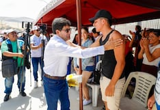 Gobernador de Arequipa prioriza ceremonia de anuncio de obra en Camaná, en medio de emergencia