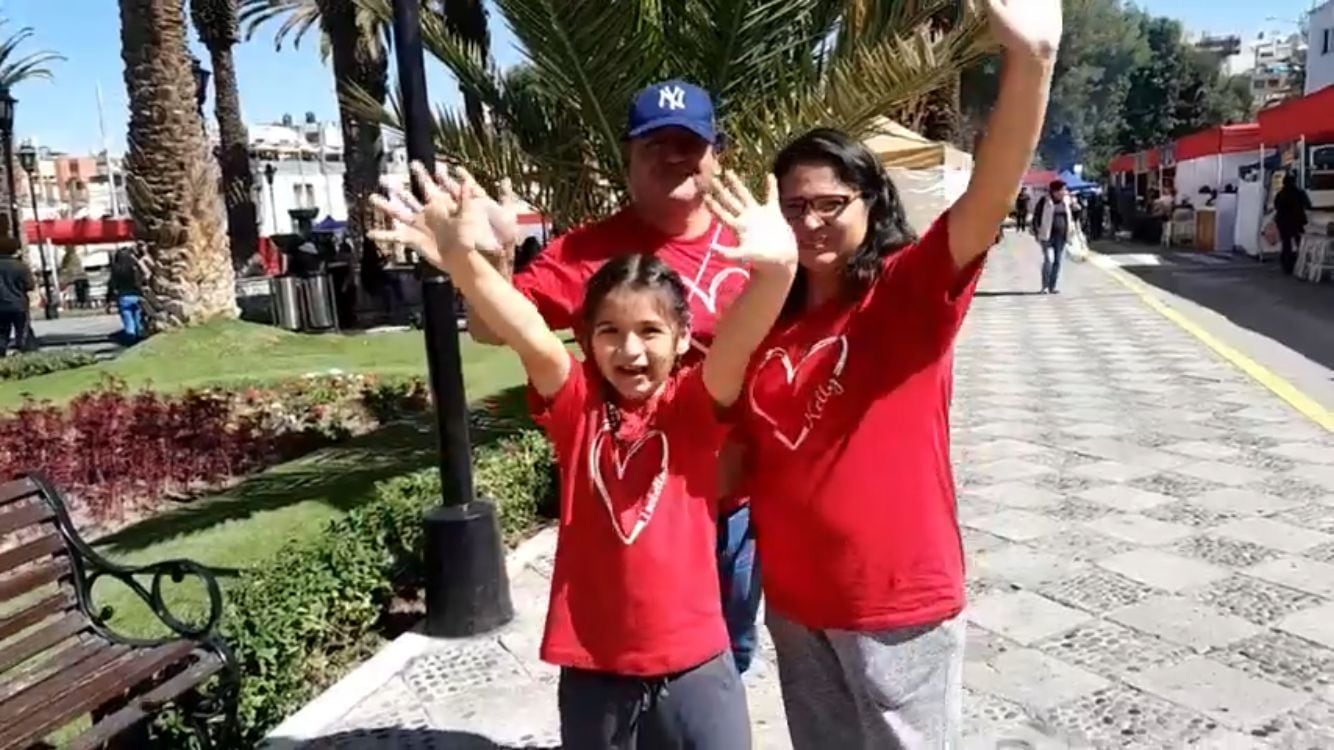 Turistas que disfrutan del clima de Arequipa