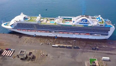 Pisco: Puerto de Paracas recibe al crucero “Crown Princess” con más de 4,300 visitantes