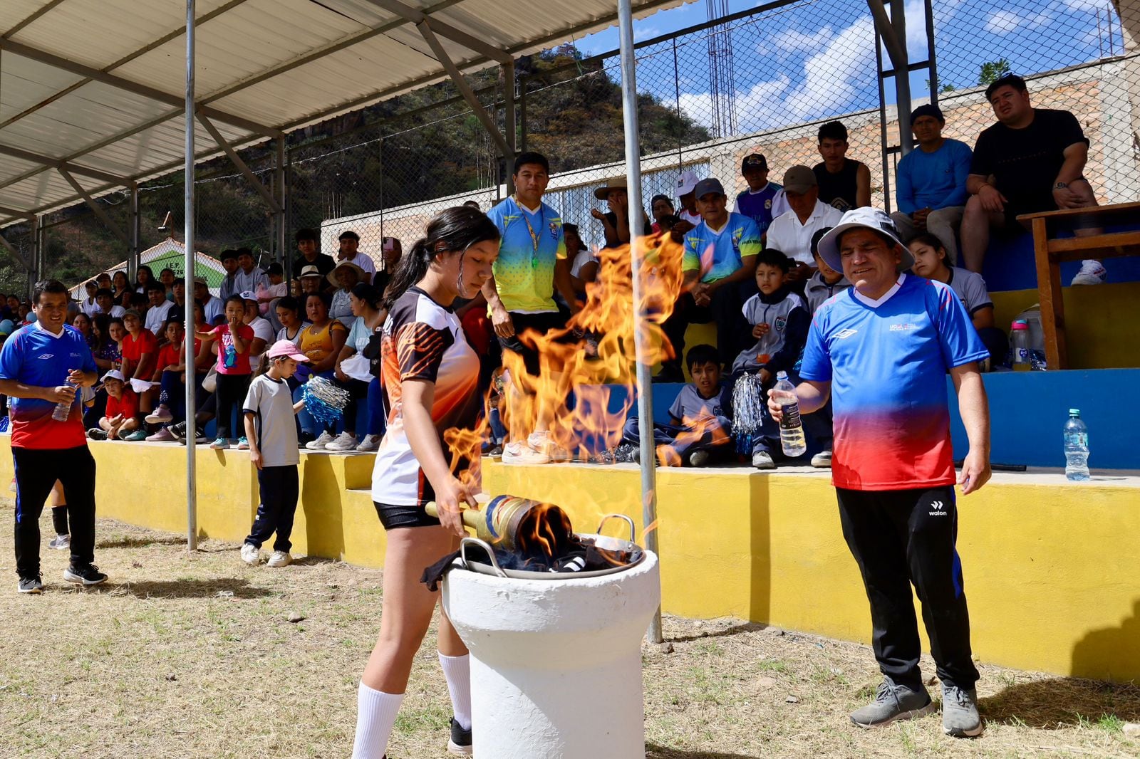 Estudiantes de 16 instituciones del nivel secundario participarán junto a sus familias para promover hábitos de vida saludables y fortalecer el espíritu de integración en el marco de las Fiestas Patrias.