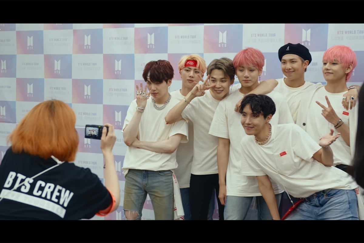 Imagen de BTS en el documental "Bring the Soul". (Foto: Captura Netflix)