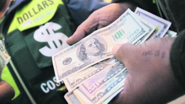 Dólar cae por segundo día consecutivo yse cotiza en S/.3.227