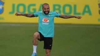 Dani Alves comenzó a buscar club: el divertido anuncio del brasileño en redes