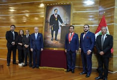 Develan retrato de Evaristo Vargas Delgado, expresidente de la Corte Superior de Justicia de Arequipa