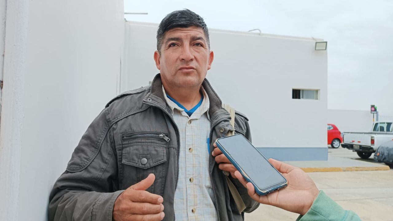 Padre de Boris Corrales, desaparecido en accidente aéreo, solicita ayuda a la presidenta Dina Boluarte para encontrar a su familiar.