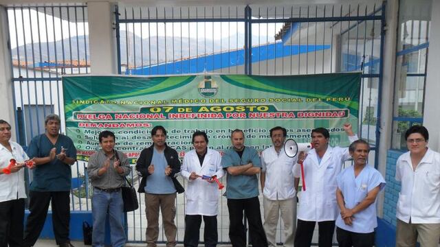 Médicos del EsSalud de Ucayali donan sangre