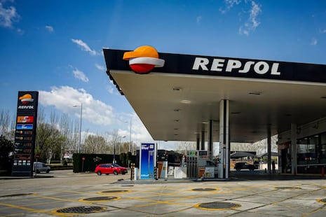 Repsol aseguró operatividad al 100% e indicó que falta de combustible se debe a alta demanda