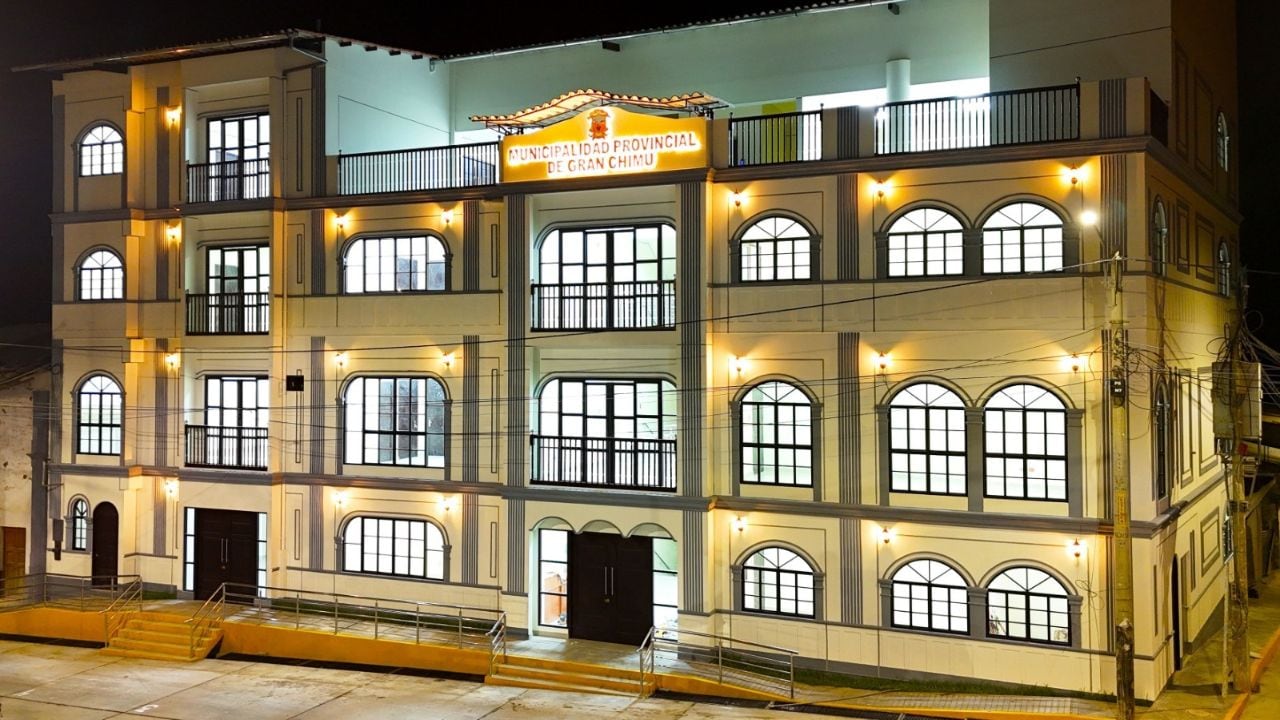 Nueva infraestructura edil tiene 46 oficinas, ascensor, central de monitoreo y más.