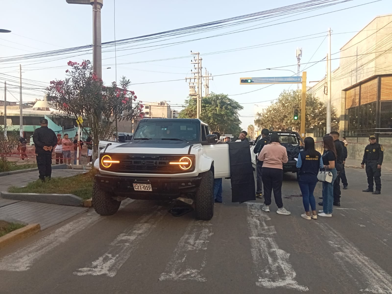 El jefe de la Región Policial La Libertad, general Ricardo Espinoza, señaló que analizan las cámaras de seguridad y advirtió que responderá con el uso de la fuerza letal para capturar a los responsables. (Foto: Wilson Fernández)