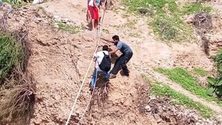 Evalúan construir un huaro para que pobladores de Lambayeque no arriesguen sus vidas cruzando el río