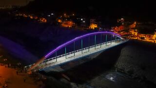 Así lucen las luces ornamentales del nuevo puente peatonal Malecón Checa en El Agustino (FOTOS)