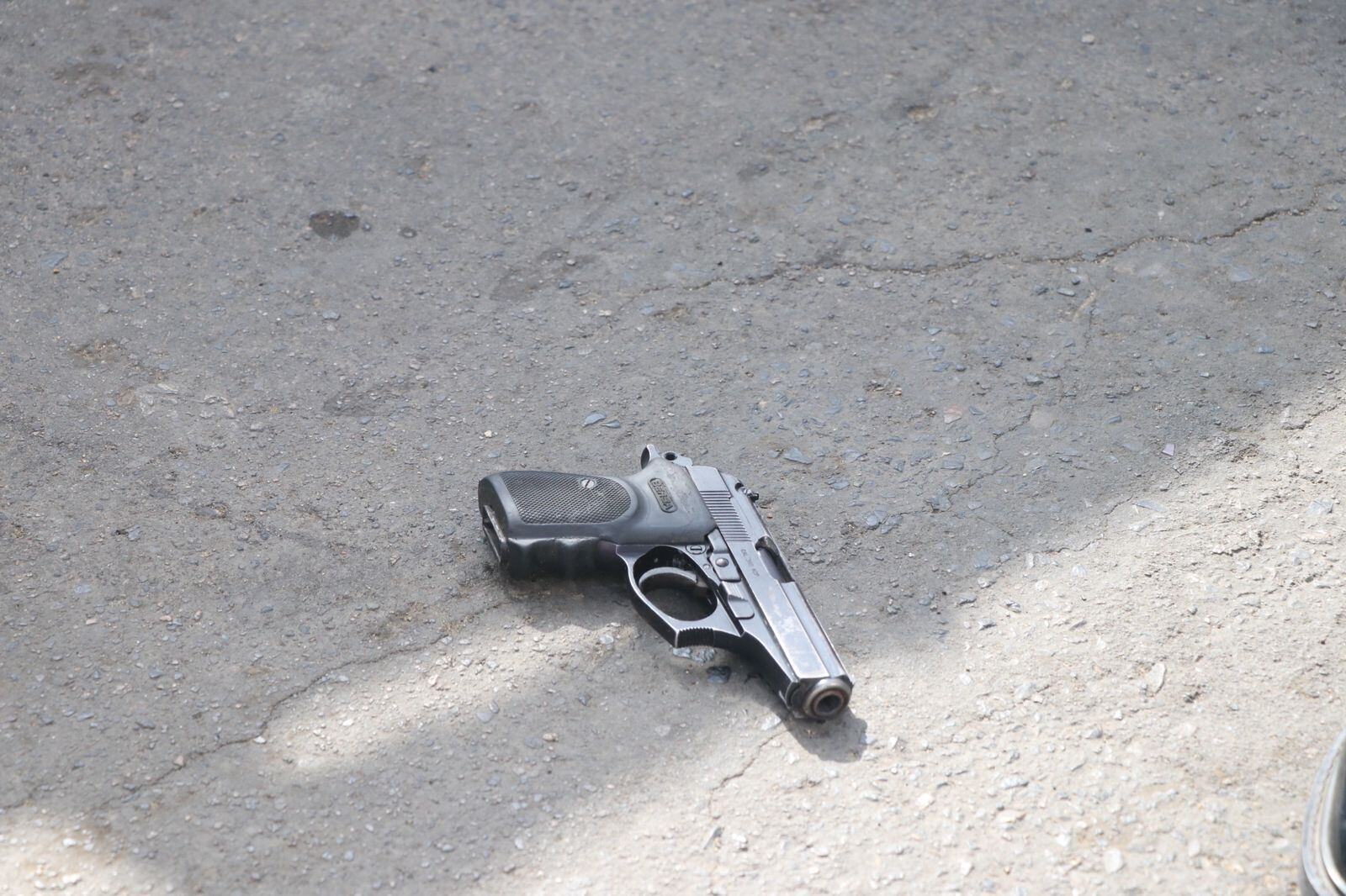 Se encontró una arma de fuego en la zona. (Foto: Ángel Padilla)