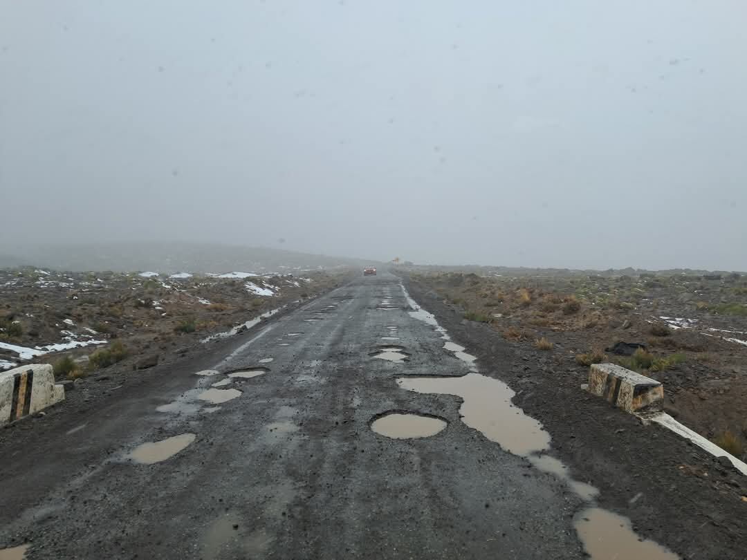 Carretera con presencia de huecos. Foto: difusión.