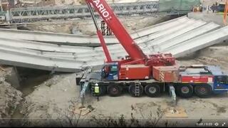 Estructuras del puente Lurín se desploman en plena instalación y 2 obreros resultan heridos