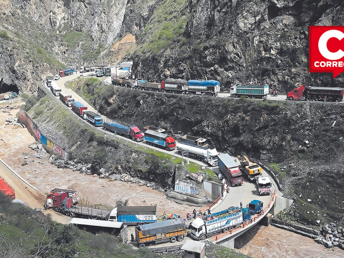3 Razones para Priorizar las Tachas Viales en Carreteras de Montaña 2 tachas viales en carreteras de montaña
