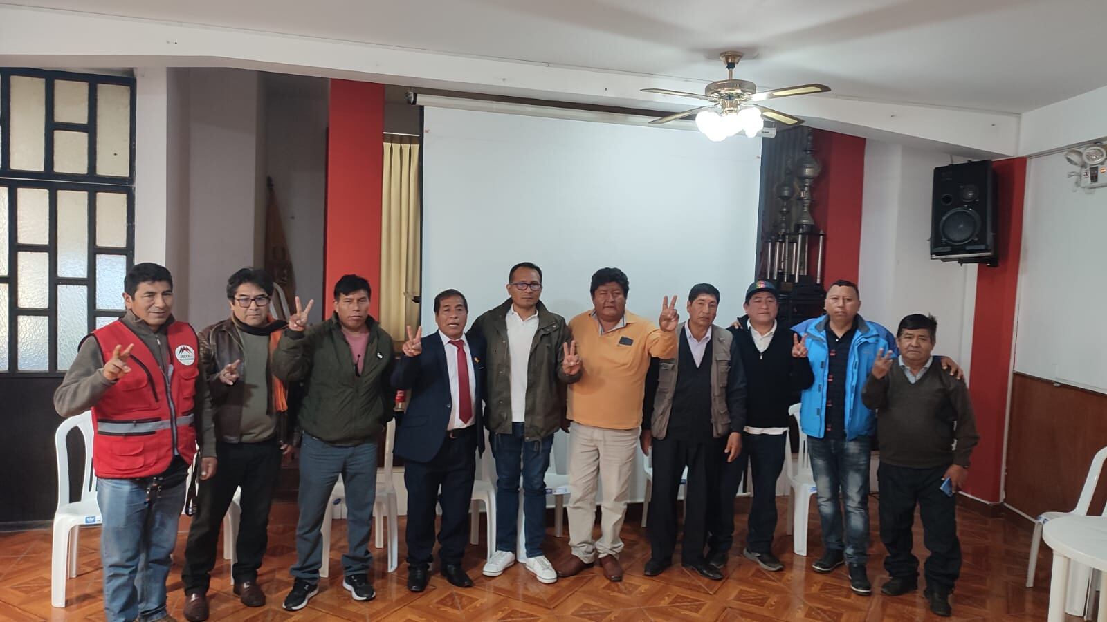 Integrantes de la Lista 2 que ahora conformarán consejo directivo. (Foto: Difusión)