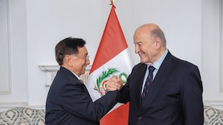 Balcázar sondea a De Soto para presidir Gabinete