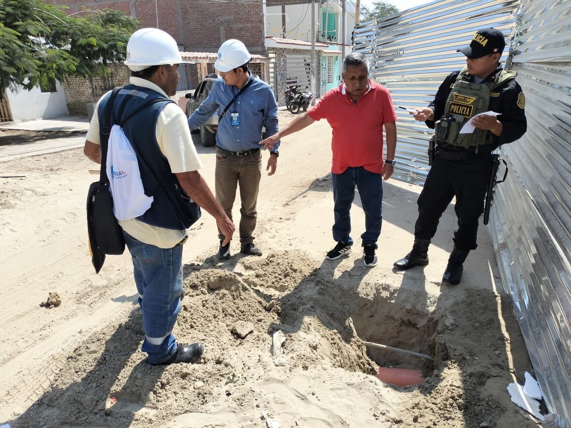 La obra está a cargo de la constructora Consorcio del Norte y se había conectado de manera ilegal y sin previo permiso de la EPS Grau