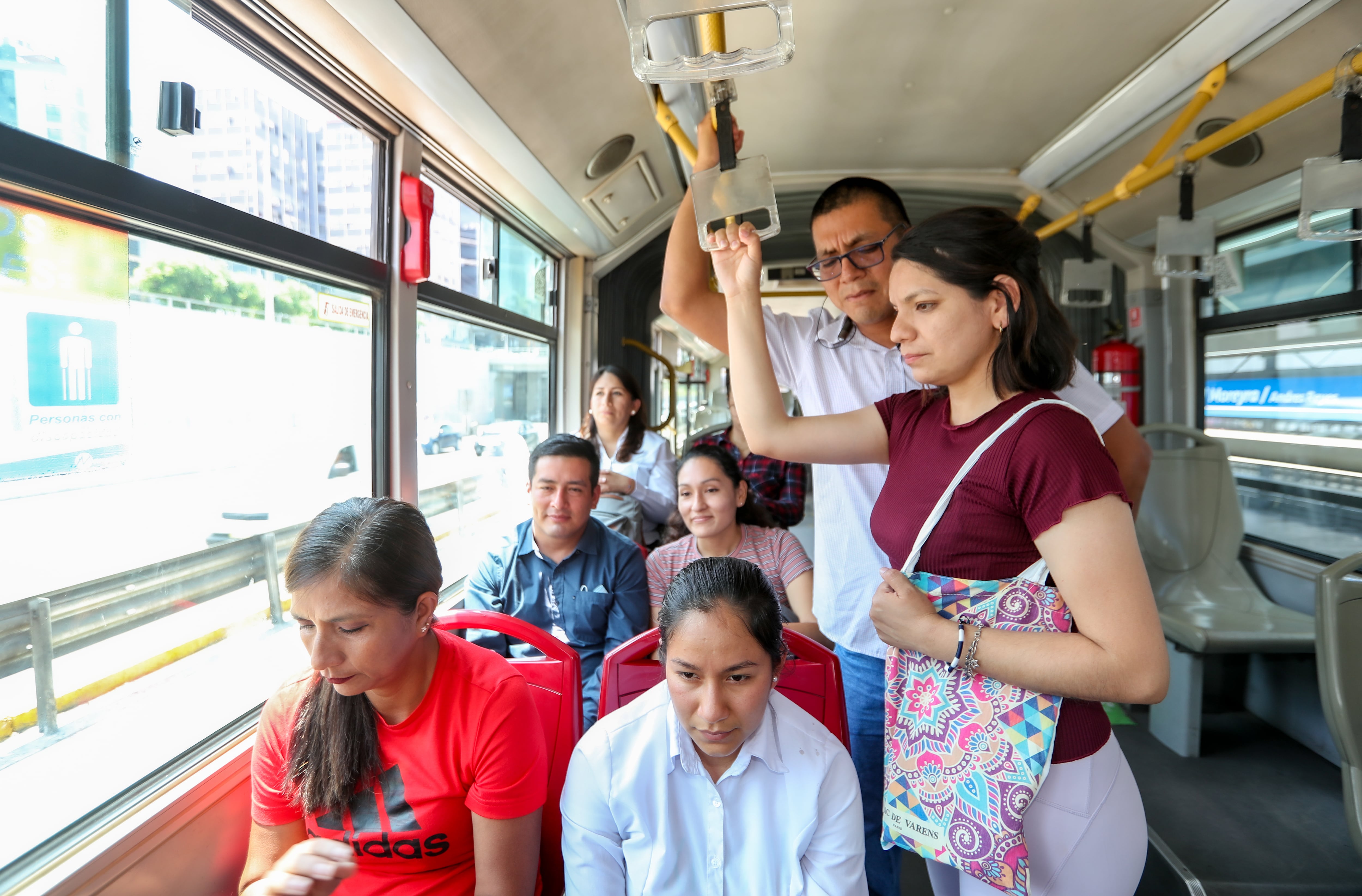 La ATU informó que existe un brigada antiacoso para identificar, intervenir y atender casos de acoso sexual que sucedan en los buses del Metropolitano. Foto: ATU