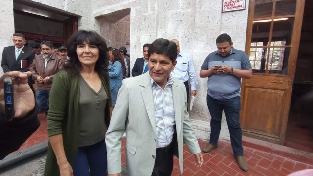Gobernador de Arequipa, Rohel Sánchez, tendrá la última palabra para acudir a citación del CRA