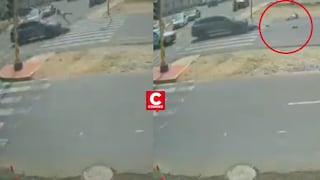 Surco: fuerte choque deja a conductor de moto herido en plena Vía Expresa Sur (VIDEO)