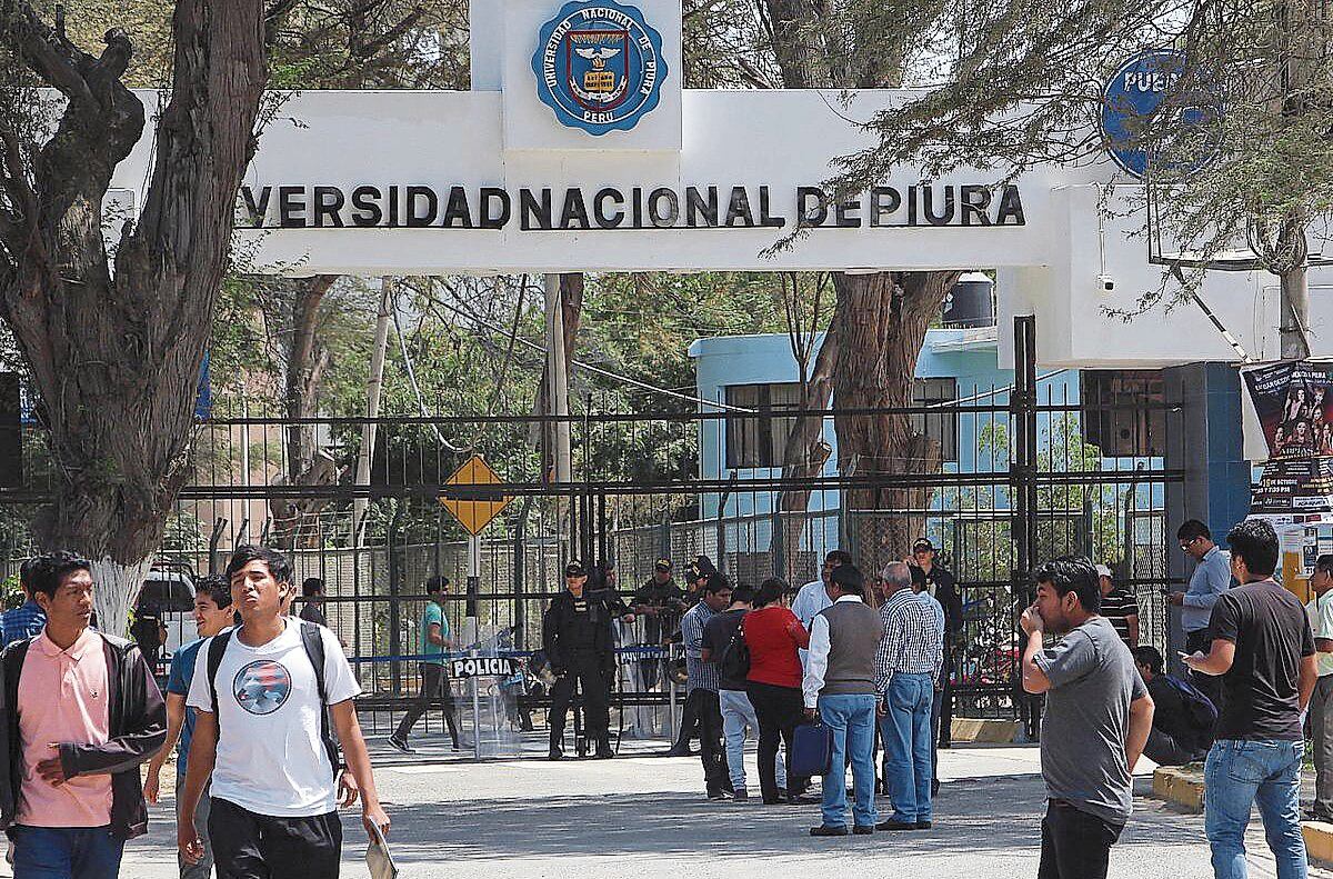 La Contraloría advirtió que la jefa de Abastecimiento, Patricia Valdiviezo Criollo, tiene responsabilidad penal por haber firmado la contratación del profesor sin supuestamente verificar los requerimientos. Habría un indebido provecho económico de S/ 32 000