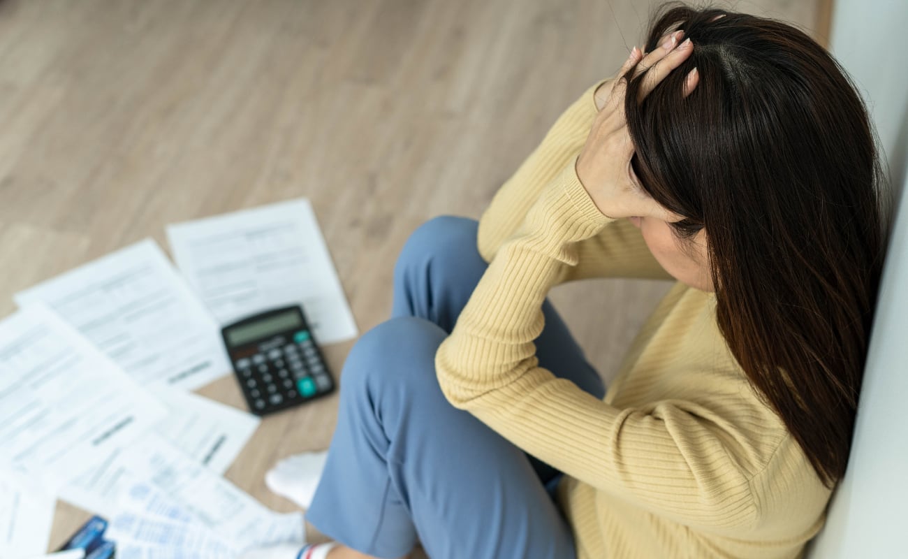 Conocer el historial crediticio y organizar las finanzas personales permite evitar el sobreendeudamiento y acceder a mejores oportunidades de crédito.